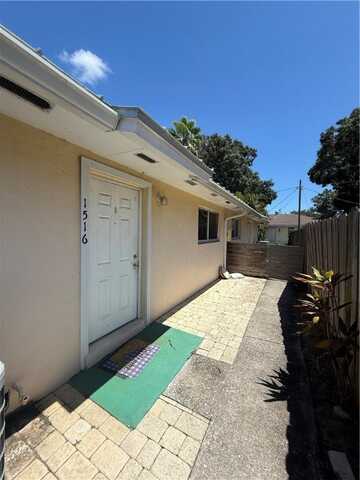 1516 43rd Avenue, Vero Beach, FL 32960