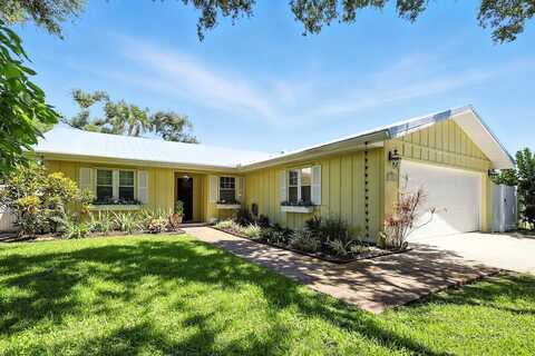 725 Acacia Road, Vero Beach, FL 32963