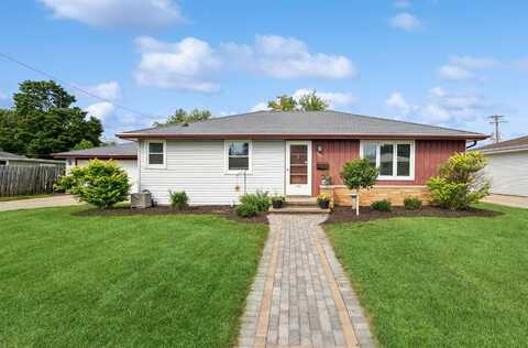 100 DANIEL Court, COMBINED LOCKS, WI 54113