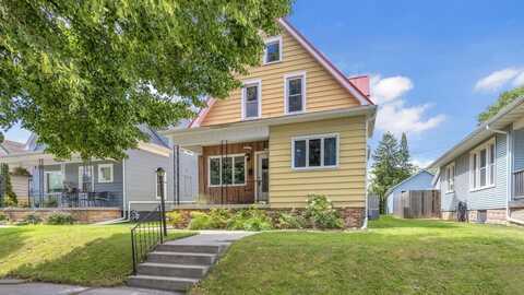 1324 S 17TH Street, SHEBOYGAN, WI 53081