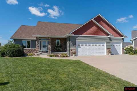 124 Sakatah Lane, Mankato, MN 56001