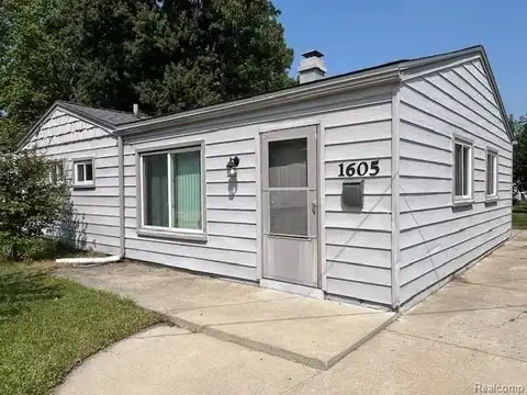 1605 E GREIG Avenue, Madison Heights, MI 48071