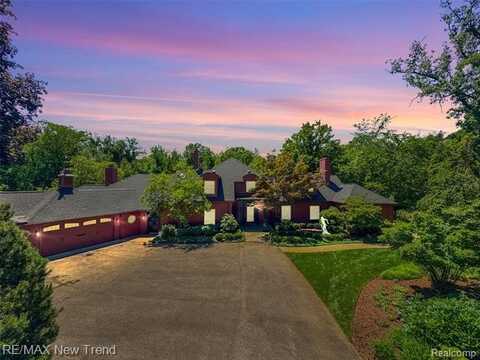 25733 River Drive, Franklin, MI 48025