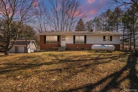 10050 HYNE Road, Brighton, MI 48114