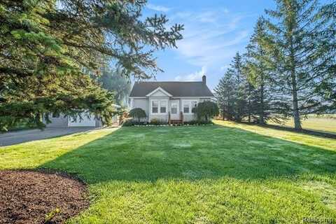 2325 S Irish Road, Davison, MI 48423