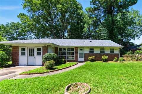 233 S Plaza Trl, Virginia Beach, VA 23452