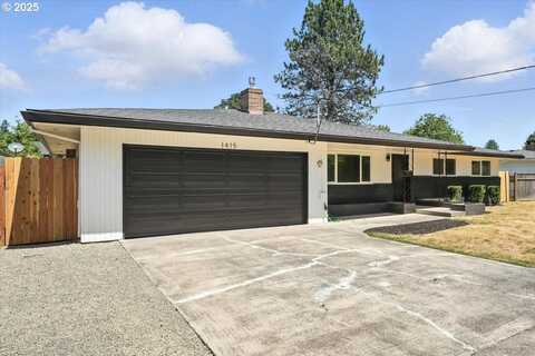 1415 E 7TH ST, Newberg, OR 97132