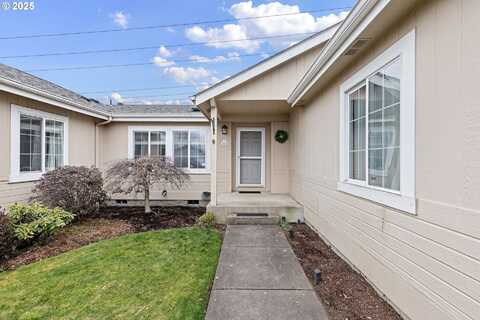 4055 ROYAL AVE, Eugene, OR 97402