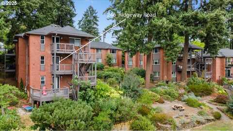 246 RIDGEWAY RD, Lake Oswego, OR 97034