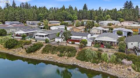 10400 SE COOK CT, Milwaukie, OR 97222