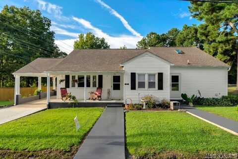 30 Cedar Street, Lawrenceville, VA 23868