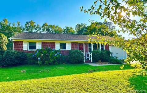 633 Woodland Drive, Murfreesboro, NC 27855