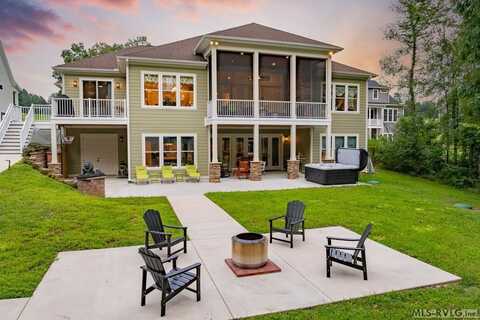 1060 Starboard Drive, Bracey, VA 23919