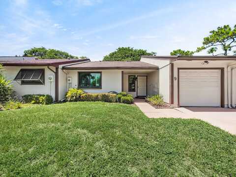 9 Brompton Lane, Boynton Beach, FL 33426
