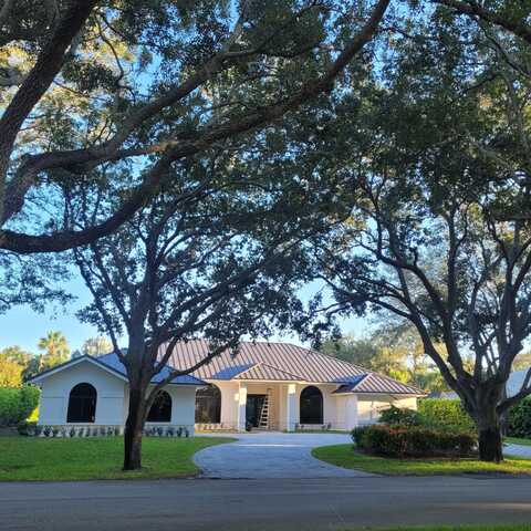 18240 SE Heritage Drive, Tequesta, FL 33469