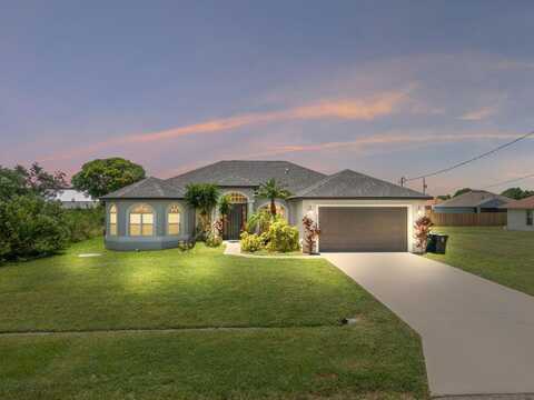 5804 NW North Dooley Circle, Port Saint Lucie, FL 34986