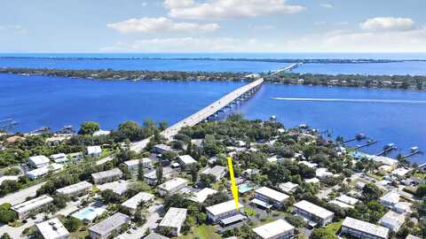 2950 SE Ocean Boulevard, Stuart, FL 34996