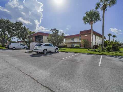 98 Spring Lake Drive, Vero Beach, FL 32962