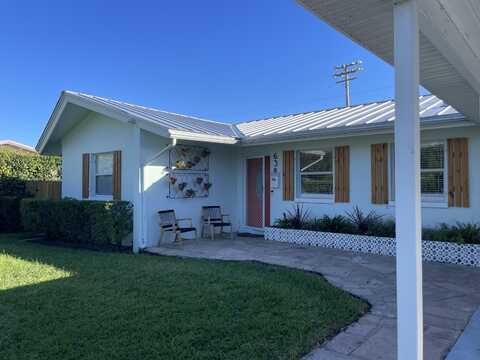 638 Date Palm Drive, Lake Park, FL 33403