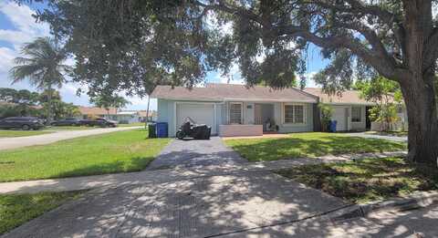 5550 Lakewood Circle, Margate, FL 33063