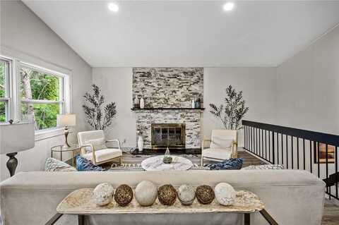 10280 Tarn Circle, Eden Prairie, MN 55347