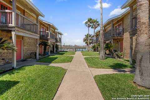 15217 Leeward Dr, Corpus Christi, TX 78418