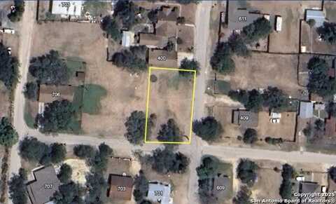 Curtis, Devine, TX 78016