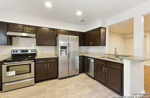 100 Lorenz Rd, San Antonio, TX 78209
