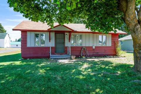 17 S Arnim St, Deer Park, WA 99006