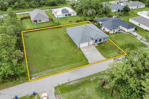 475 Oceanside Street, Palm Bay, FL 32908