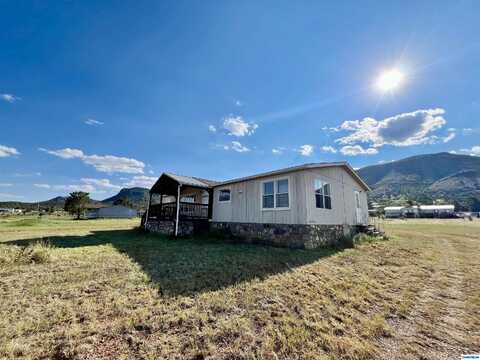 226 Laguna del Oso Drive, Mimbres, NM 88049