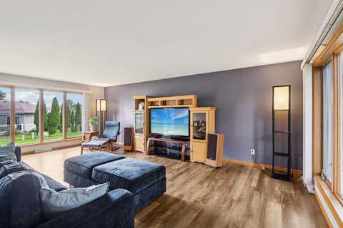 7537 Polar Bear Trail, Madison, WI 53719
