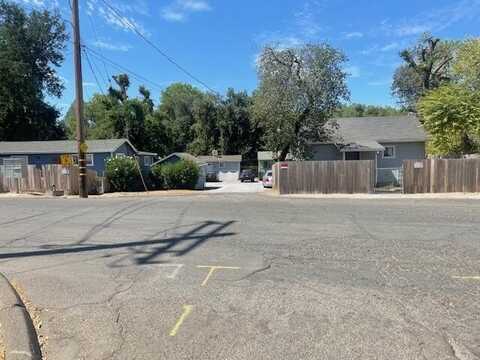2590 Henderson Road, Redding, CA 96002