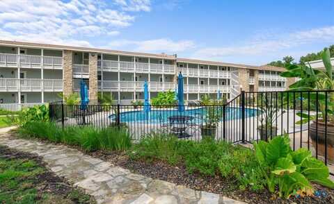 2 Cliffhouse Drive, Belton, TX 76513