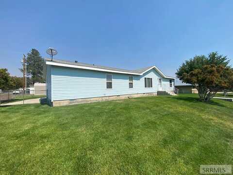 800 Butte Avenue, Challis, ID 83226