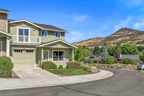 270 Dunthorpe Drive, Medford, OR 97504