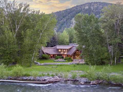 30 Gimlet Rd, Blaine County, ID 83333