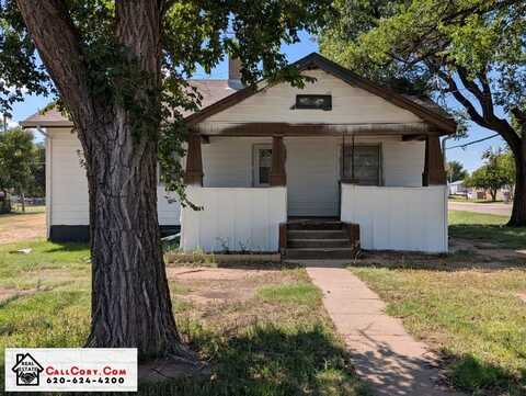 607 Market Street, Kismet, KS 67859