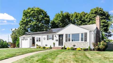 49 Elm Drive, Cranston, RI 02920