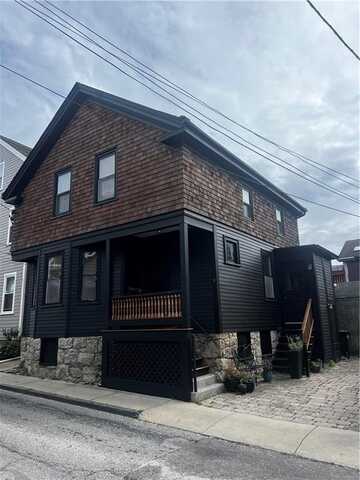 9 Pope Street, Newport, RI 02840