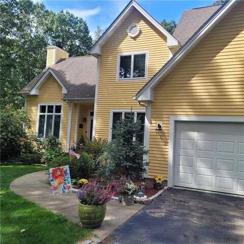 5 Woodmansee Court, Richmond, RI 02892