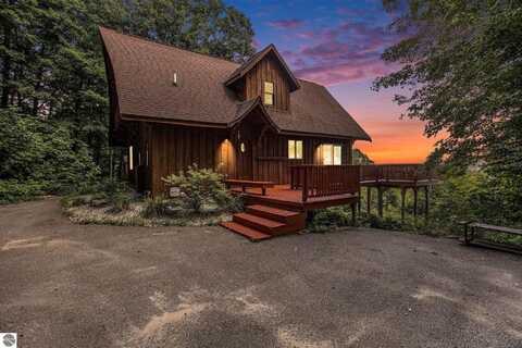 6004 Heideldorf Lane, Bellaire, MI 49615