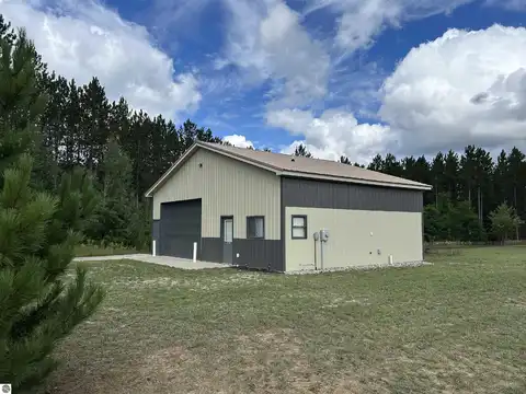 16962 Vondra, Thompsonville, MI 49683