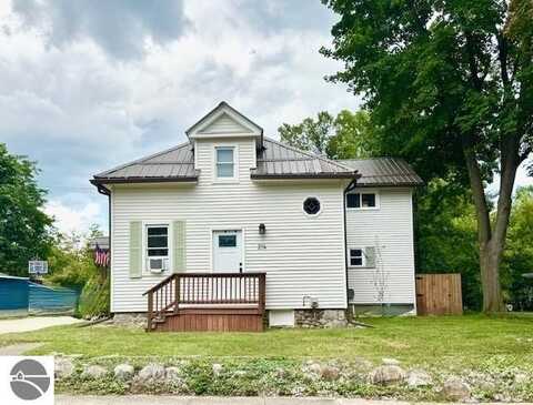 214 Philadelphia Avenue, Alma, MI 48801