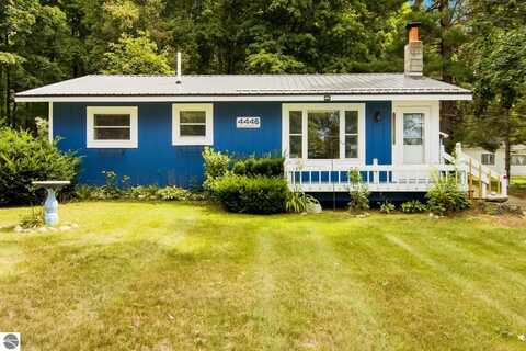 4446 E Shore Drive NE, Kalkaska, MI 49646