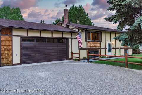 469 S MADISON Avenue, Pinedale, WY 82941
