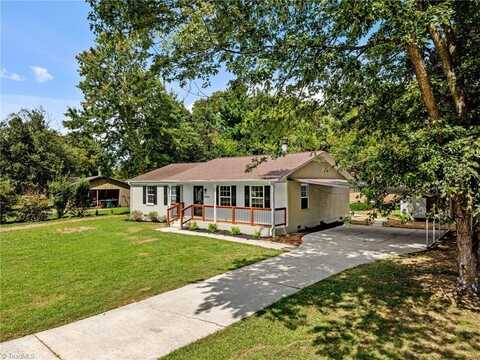 3604 Northfield Place, High Point, NC 27265