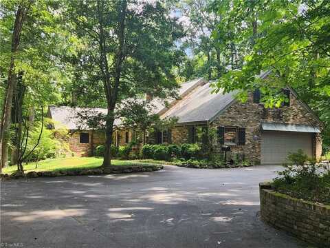 1250 Glennview Drive, Kernersville, NC 27284