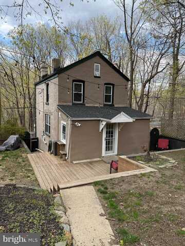 123 BRUNSWICK AVENUE, LAMBERTVILLE, NJ 08530