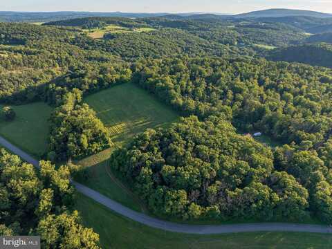 2151 FREEBURG ROAD, MIDDLEBURG, PA 17842